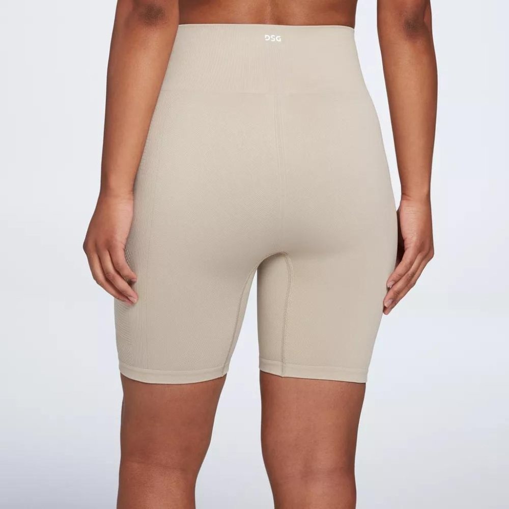 NWT DSG X TWITCH + ALLISON Women's Performance High Rise Seamless Bike Shorts - Picture 2 of 4